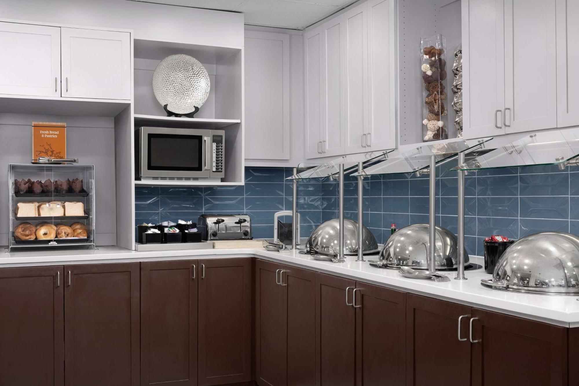 Hotel Homewood By Hilton Raleigh-durham Airport At Rtp 3*