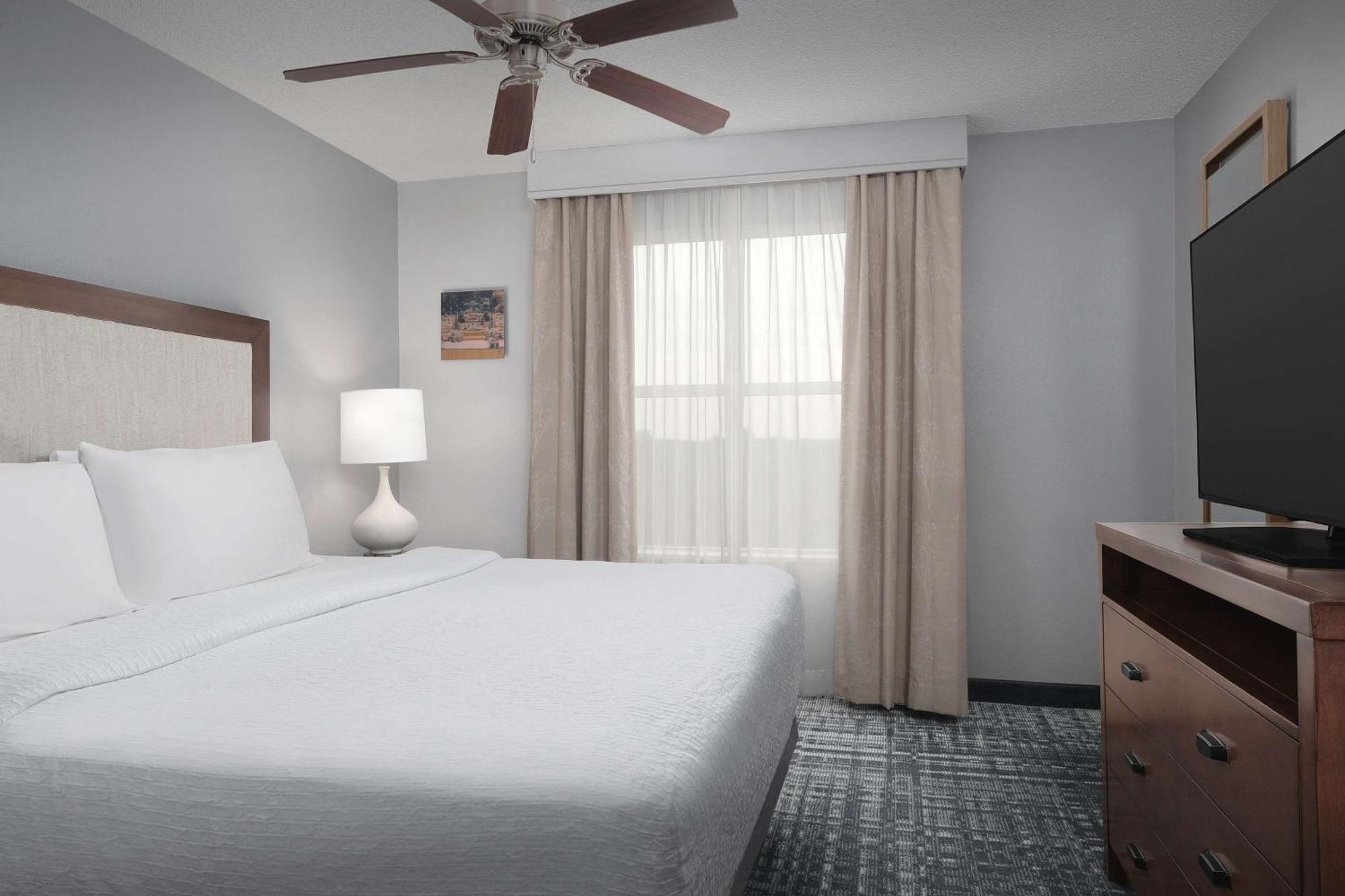Homewood By Hilton Raleigh-durham Airport At Rtp Hotel 3*